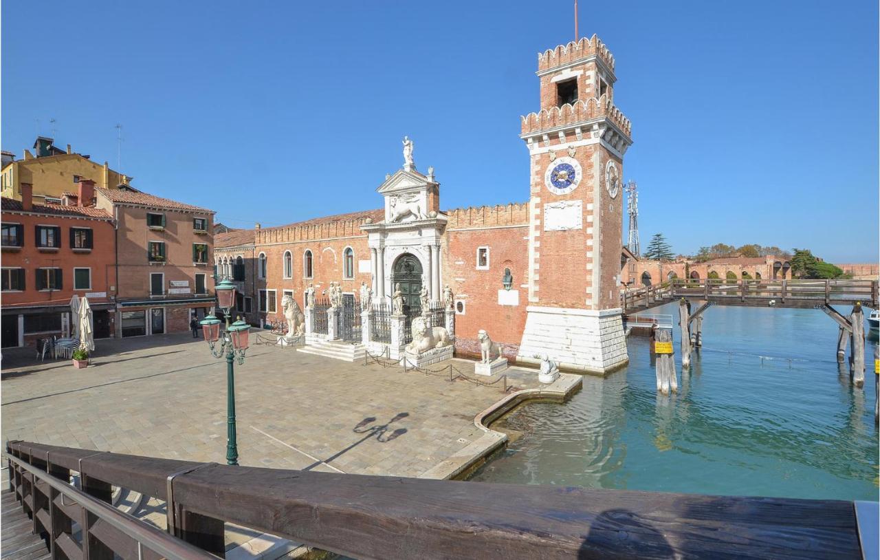 Stunning apartment in Venezia with 2 Bedrooms&WiFi Exterior foto